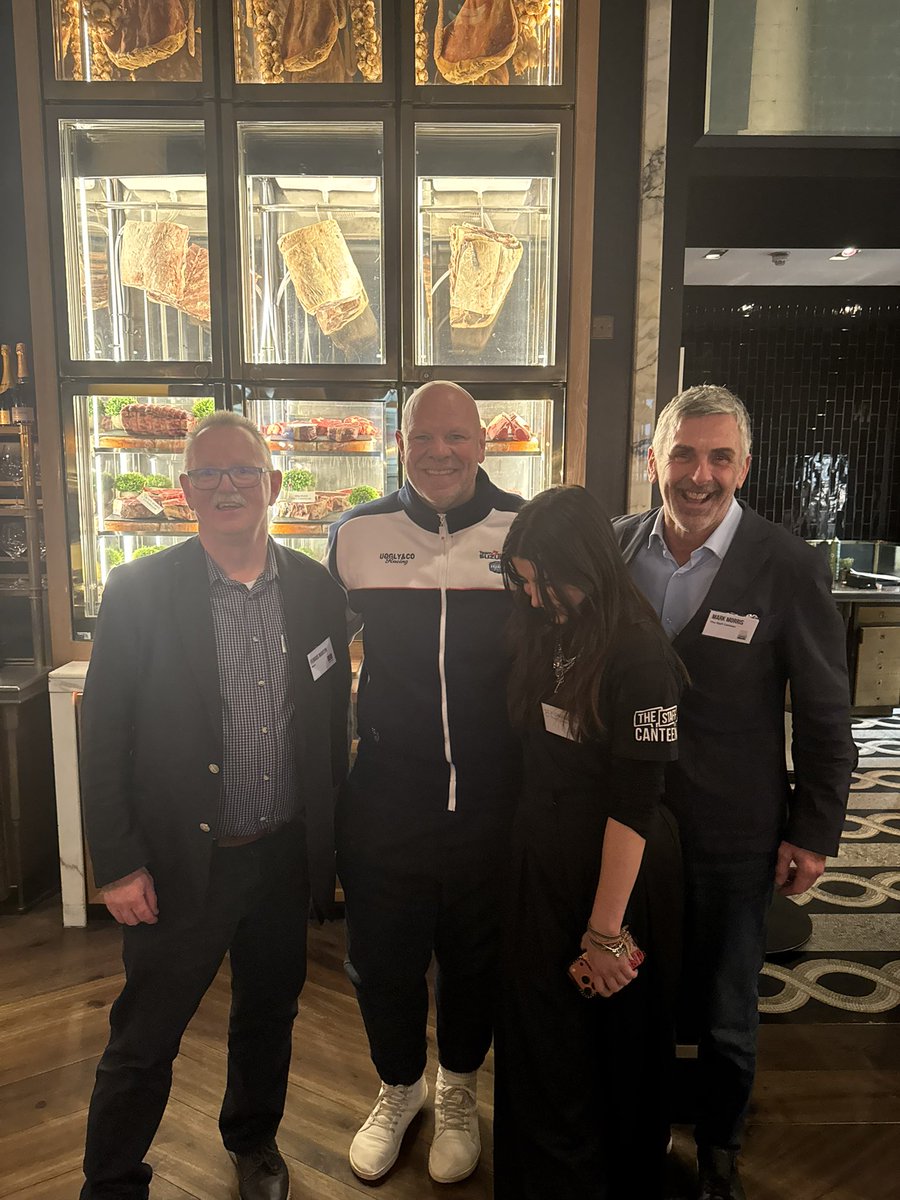 Mark Morris tweet media