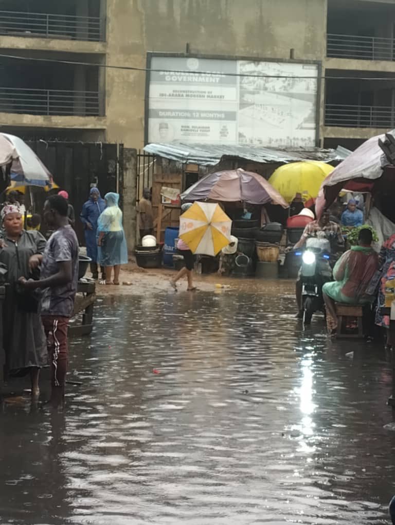 objectvmedia's tweet photo. Attention Hon. @tokunbo_wahab the residents of Abati George Street in Lawanson, Surulere, Lagos are lamenting and urgently in need of help as the builder handling reconstruction of Idi-Araba market complex went out of plan to place perimeter fence across canal, thereby causing blockage and there’s been severe flooding as a result. 

There have been petitions and while the Ministry of Physical Planning had directed correction of this, the builder doesn’t seem to be complying. Intervention by your team is therefore requested. #BeObjectv