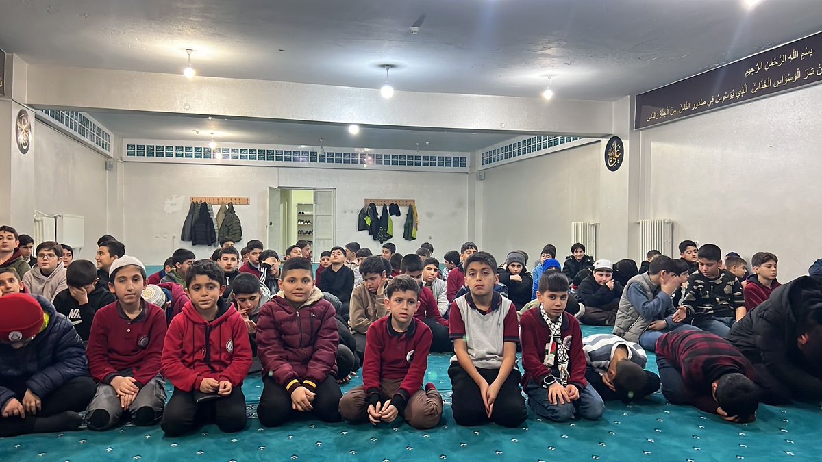 Batman Genç Önder olarak Batman Gazi YİBO Proje Hafızlık Okulunda Berat Kandili konulu sohbet programı gerçekleştirdik. 
#Önder #Önderihl #Önderbatman #gençönder <a href="/onderbatman/">Önder Batman</a>