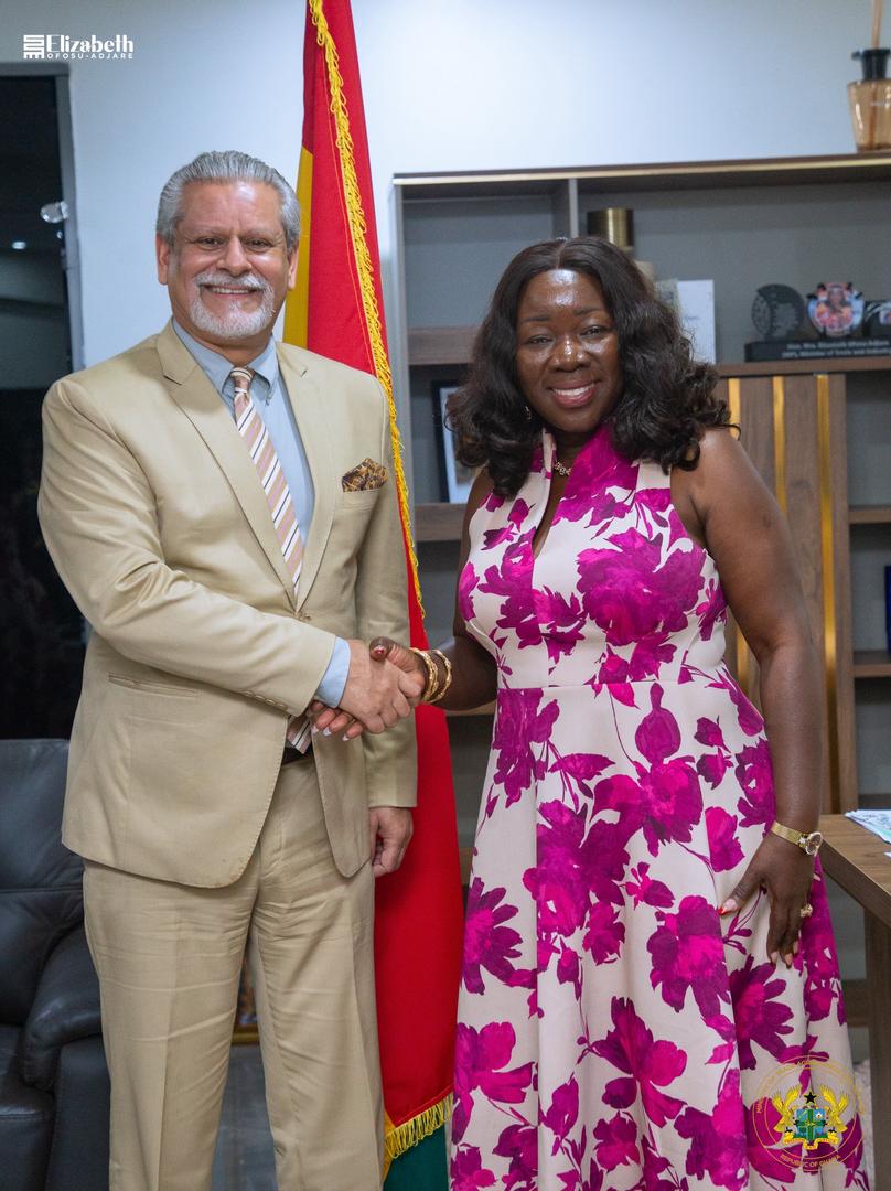 PakinGhana's tweet photo. Meeting held with Hon. Minister of Trade of Ghana to discuss strengthening bilateral trade, agribusiness, and industrial cooperation between Pakistan and Ghana.
@MINISTRY_MOTAI @ForeignOfficePk @PkPublicDiplo @GovtofPakistan @GHANANEWSAGENCY https://t.co/8cB3Ztatnt