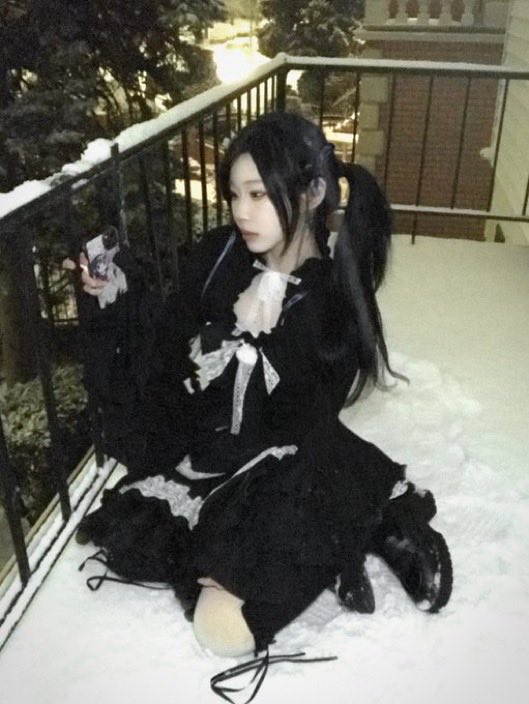 I am a targeted individual. I am God’s favorite. I don’t need to be rational, rationing is for poor people. I am abundant with growth and prosperity.