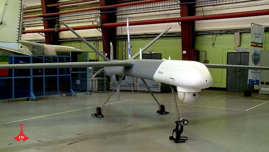 JeremyBinnie's tweet photo. I've seen a few reports stating an Orion-E (left) was displayed during Ethiopia's recent airshow even though the Russian UAV only very superficially resembles OB-1921, which was actually first seen when PM Abiy visited the main airbase in Nov 2024 (right). https://t.co/dI2qtxvHIc