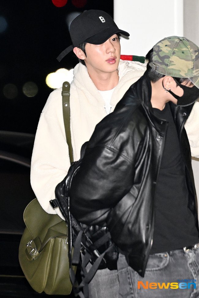 2026.02.02.仁川空港出国✈️ドバイ 記事写真 ソクジン ① ジンくん