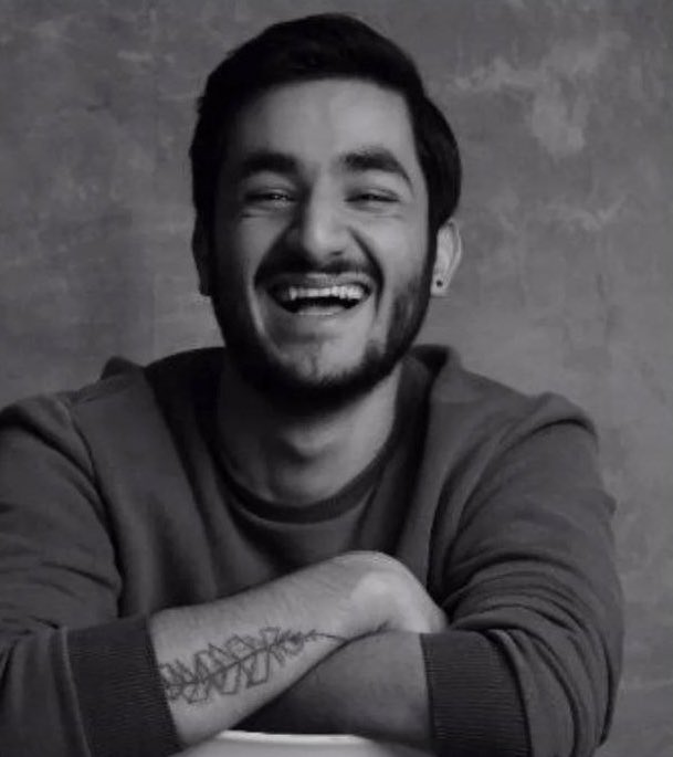 Bi sangar tweet media