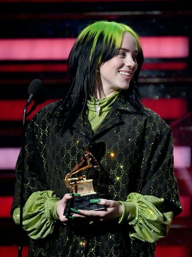 callmyfr1ends's tweet image. 1st grammy win vs 10th grammy win
