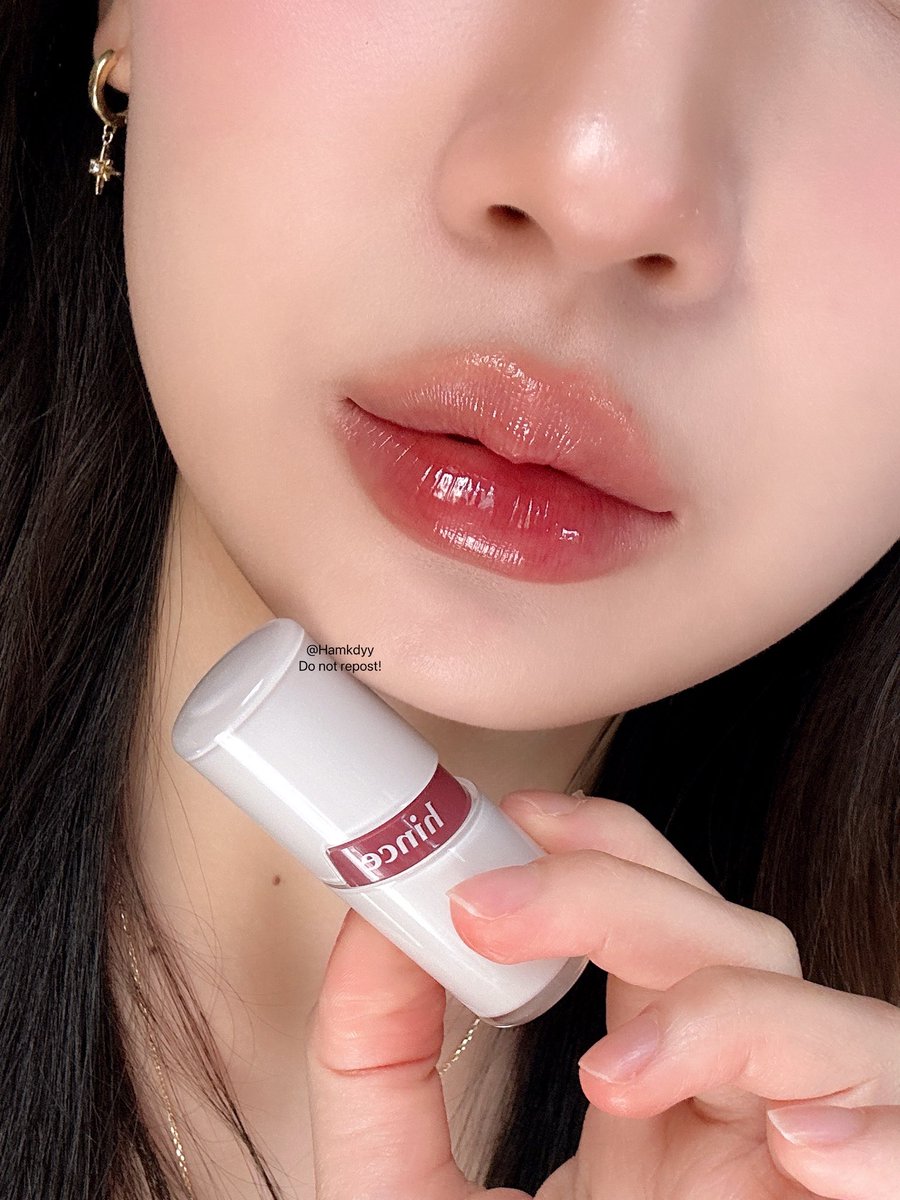 Hamkdy_'s tweet image. *เฉลยย* muted tone จาก hince สีแบบบ้ามากกกกกกก ㅠ ㅠ จากใจคนที่อยุ่กับลิปทั้งวัน ไอลิปนี่มันสวยจิงๆๆๆ ใครชอบโทนนัว หม่นๆ ซื้อไปสามสีได้เลย สวยจะบ้า ทาไปกี้ดไป สเตนยังสวยคิดดู ยิ่งย้ำสียิ่งเข้มยิ่งหม่น รูปสองสี 32/รูปสามสี 33