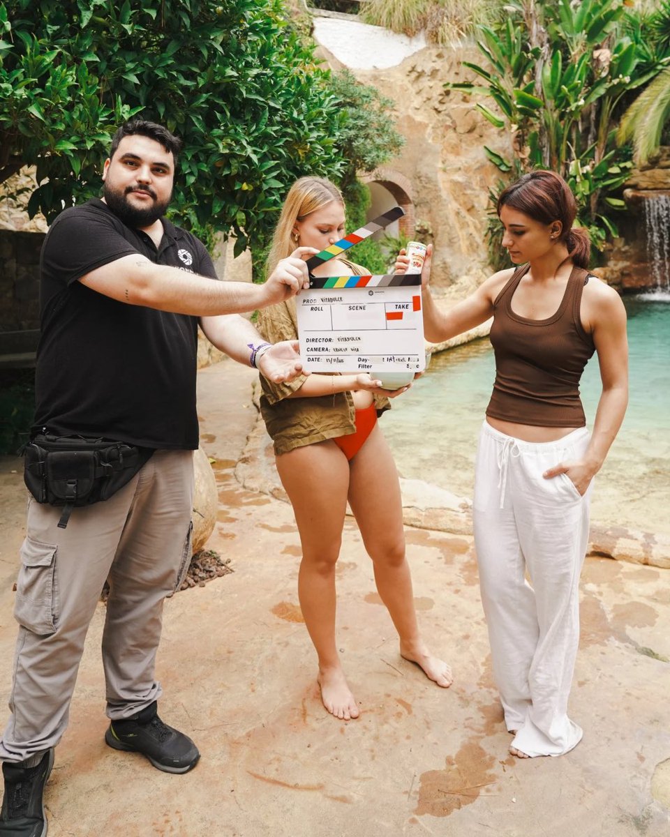 KommonFilms's tweet photo. Compartim unes fotografies del shooting que vam realitzar a la Masia Mas Juli per Vitadulce.

Una producció que ha transmès naturalitat i autenticitat, posant el focus en els valors de la marca, més enllà del producte.

👉 Trobareu la notícia completa del shooting al nostre blog. https://t.co/YT8RhLyQUz