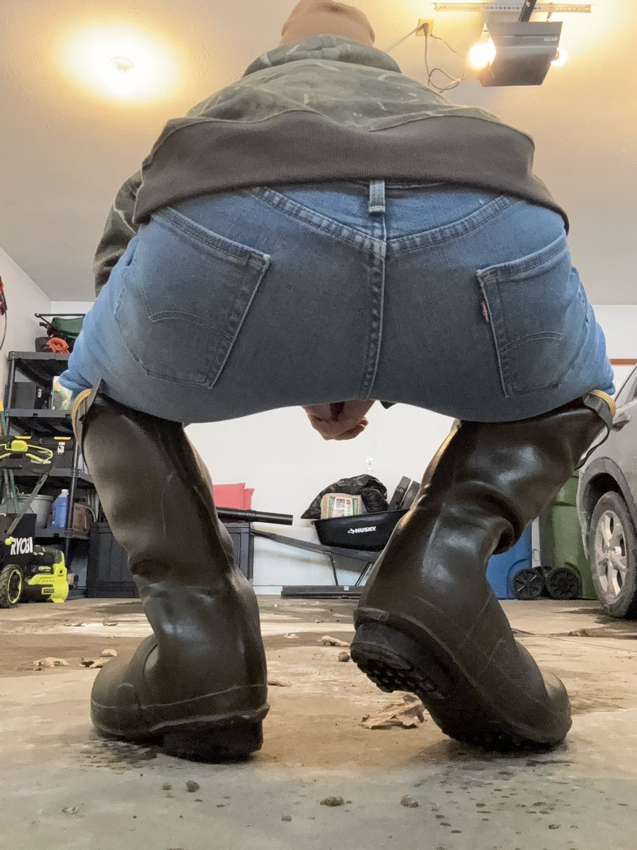 Bootstud tweet media