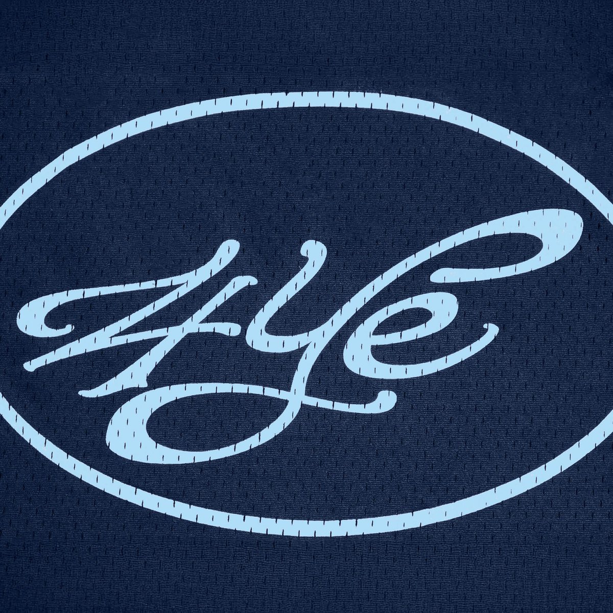 Signature Mesh Jerseys in Navy, Dark Green and Bandanna Print

Explore more on 4YE.CA