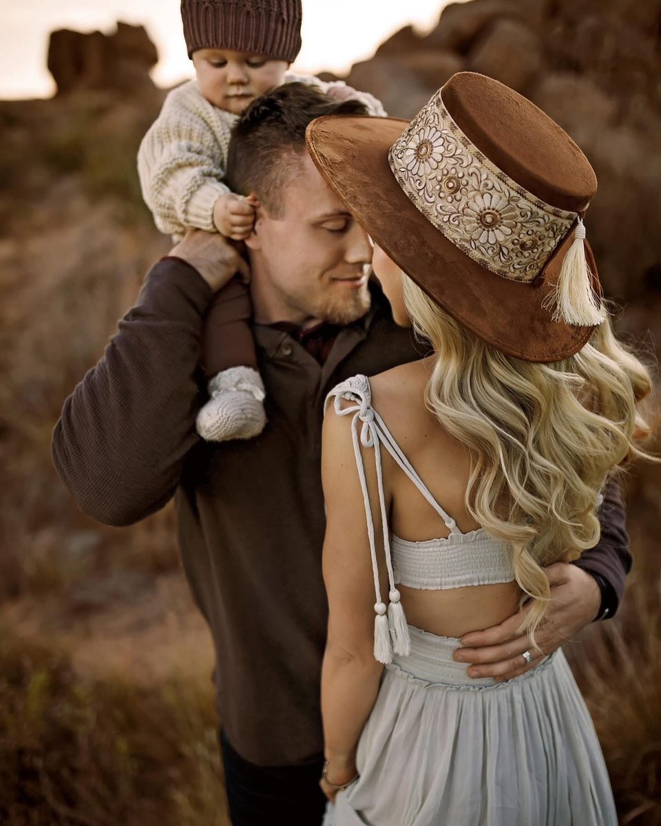 Briana Theroux tweet media