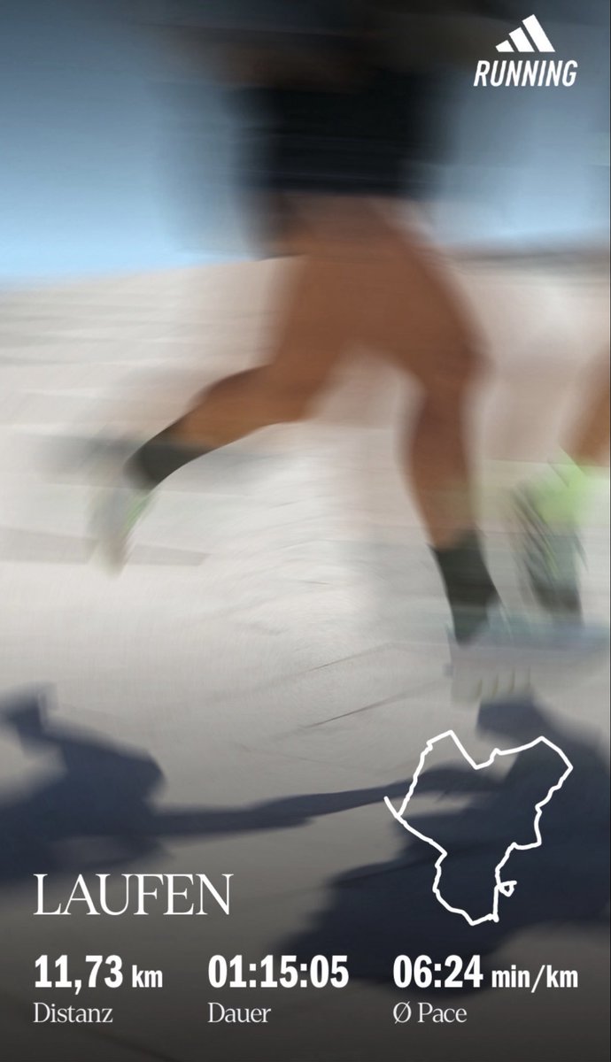 Peter_der_Bayer's tweet photo. Noch sieben Wochen bis zum Frankfurter Halbmarathon und ich habe dank der Fassnacht (🍻🥂🥨🌭) noch kein Gramm meiner „Weihnachtspfunde“ los und bin noch genauso langsam wie vor vier Wochen! 🏃🏻‍♂️‍➡️😭 #running #fitforfun https://t.co/Jty7KmBkak