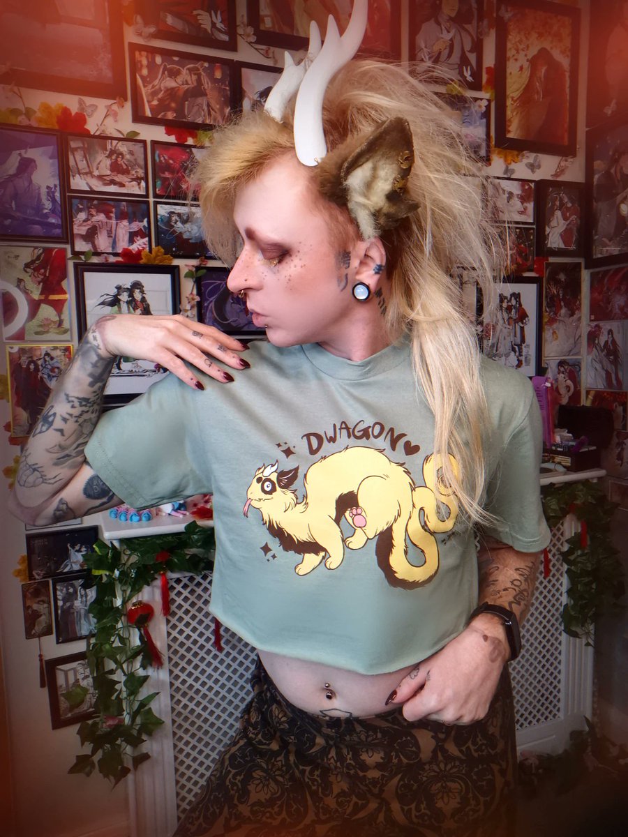 occulttrash's tweet photo. Shop update is live! Over 20 new products including fursuit ear tags, dwagon tees, furry pin up prints, yap risk merch, doomed Yaoi badges and more!!! γΎβ (β Β Νβ Β°β Β Νβ ΚΝ‘β Β°β )β γβ βͺ
https://t.co/nwps94SSD4
#yamikawaiiartist #furryartist #ocartist #shopdrop #dwagon https://t.co/JVvQWbYmKl