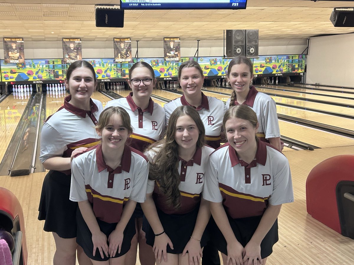 Girls ready to roll in Districts.