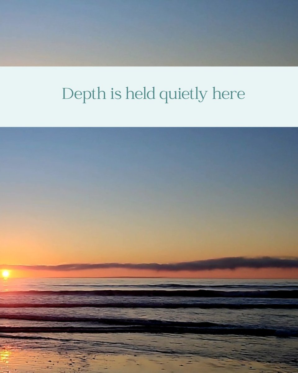 ElegantlyModest's tweet photo. Elegantly modest moves on rhythm, not urgency.

Here, pace is chosen with care.
Depth is held quietly.
Clarity is allowed to unfold.

Nothing is rushed.
Nothing is forced.

Arrival happens in its own time. https://t.co/cAAeg1qRqX