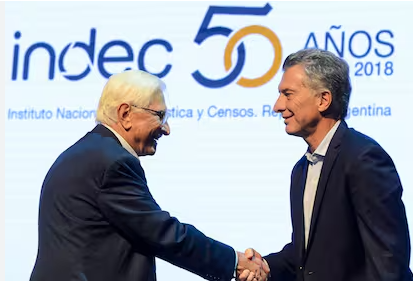 Parece que renunció Marcos Lavagna, artista plástico massista dibujante del #INDEC.
Hermosa foto de Mauricio Macri y Jorge Todesca, cuando ese organismo tan mancillado aún era creíble.