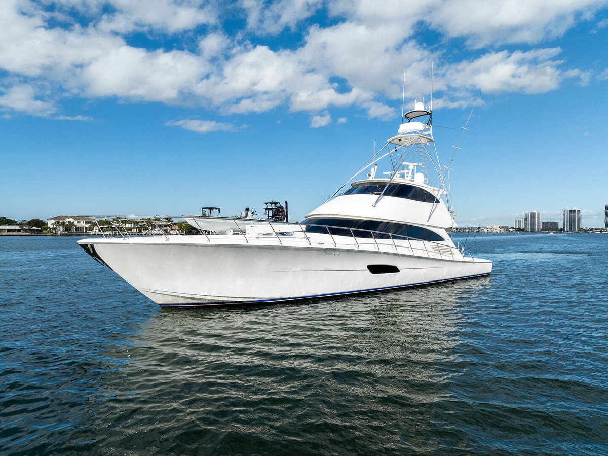 sytreports's tweet photo. 28m Viking motor yacht Aussie Rules sold. 
Learn more via: https://t.co/koCHaLeMJ2 https://t.co/bxkPoIKQh4