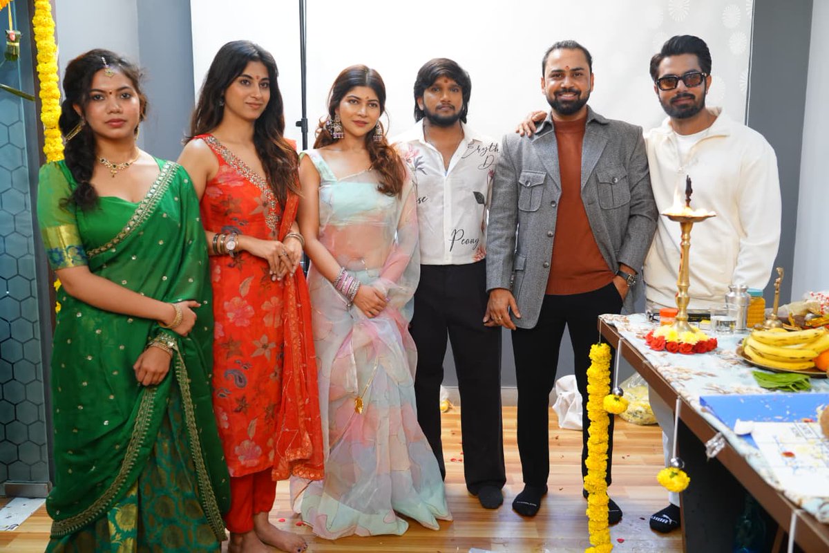 PROSaiSatish's tweet photo. Auspicious start for #Winter 

#CrescentCinemas &amp; #TSRMakers launch the film with a grand traditional pooja 🎬✨

A Film by #SureshLankalapalli

@JanakiramaraoP
#kusumachandaka
#ramprasadyaadav 
#tsr #manasa #saikrishnaarya #officialaaditya #reaz
#tsrmoviemakers #ram https://t.co/20U9p526ps