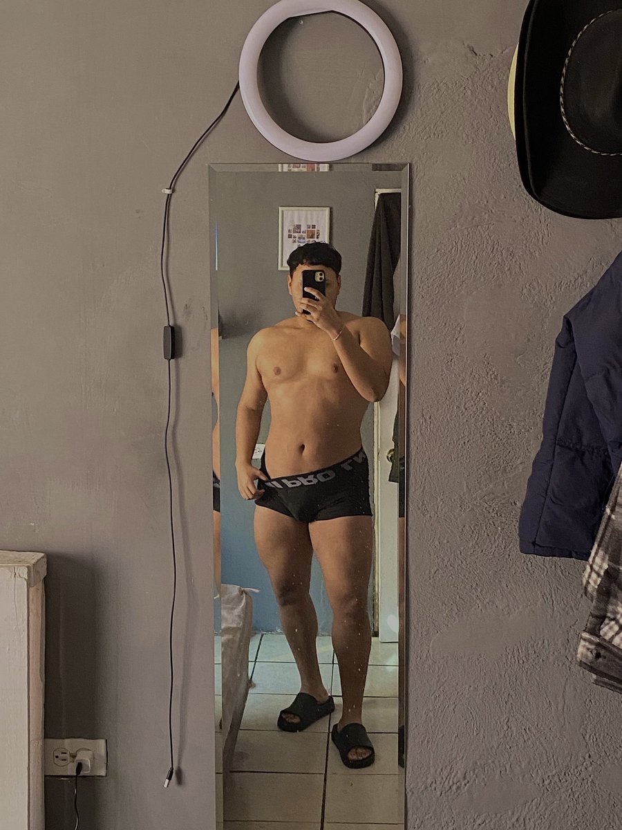 AB0502p's tweet photo. Que plan hoy ?🔥 https://t.co/6QDYsroDE2