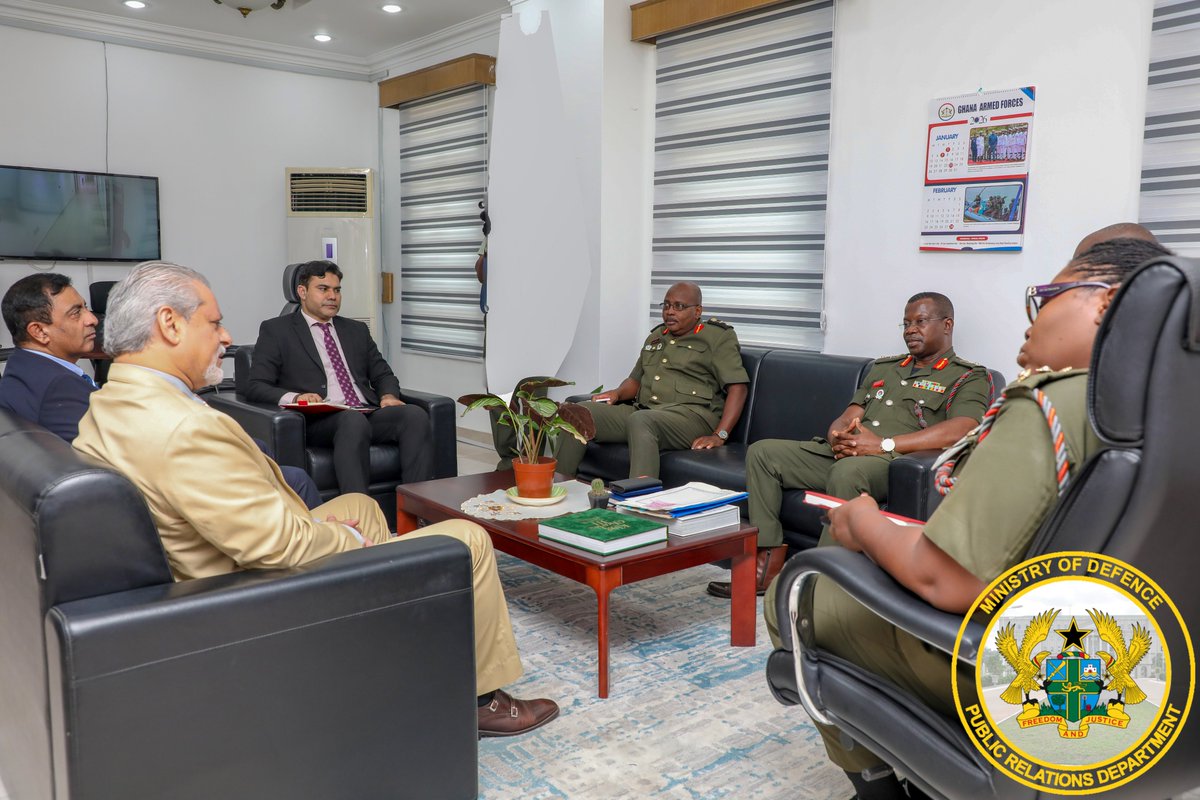 PakinGhana's tweet photo. Pakistan delegation led by Mr. Hamid Asghar Khan, Addl. Foreign Secretary, met senior officials of the Defence Ministry of Ghana to discuss matters of mutual interest and explore avenues for enhanced defence collaboration.@modghana  @ForeignOfficePk @PkPublicDiplo @GovtofPakistan https://t.co/m2bqqQI9mr