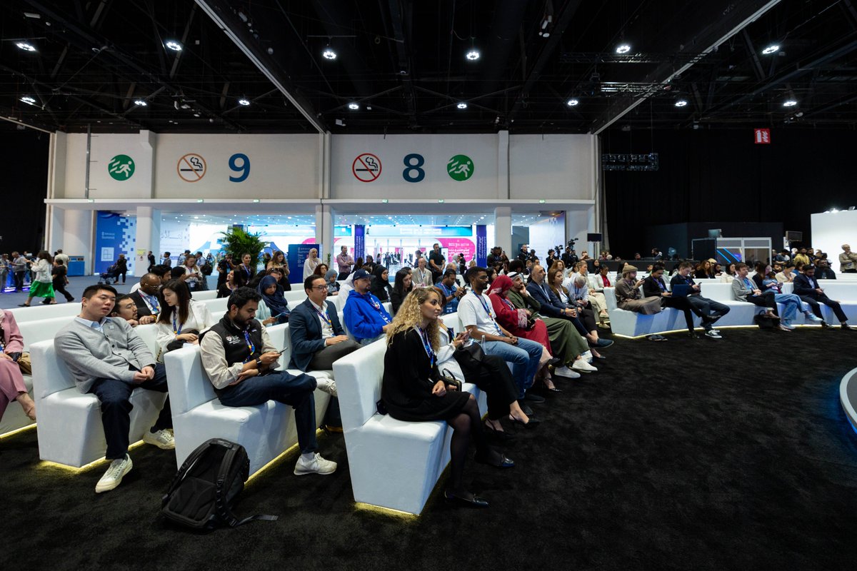 WMediaBridge's tweet photo. At BRIDGE Summit, Media Moneyball brings investors to the table to decode how media capital is moving. As creator platforms, new technologies, and community-led models reshape the landscape, early-stage investors share what actually earns conviction  from audience ownership to durable business models.

في بريدج، يجمع النقاش المستثمرين لفهم كيف تتغير قواعد الاستثمار في الإعلام. مع صعود منصات المبدعين، والتقنيات الجديدة، والنماذج القائمة على المجتمعات، يشارك مستثمرون في المراحل المبكرة ما الذي يبحثون عنه عند دعم المؤسسين اليوم. من امتلاك الجمهور إلى نماذج أعمال ذكية، الرسالة واضحة: الرؤية الإبداعية مهمة، لكن الاستدامة تُبنى عند تقاطع الثقافة والمجتمع ورأس المال.

#WorldMediaBRIDGE
#BRIDGESummit