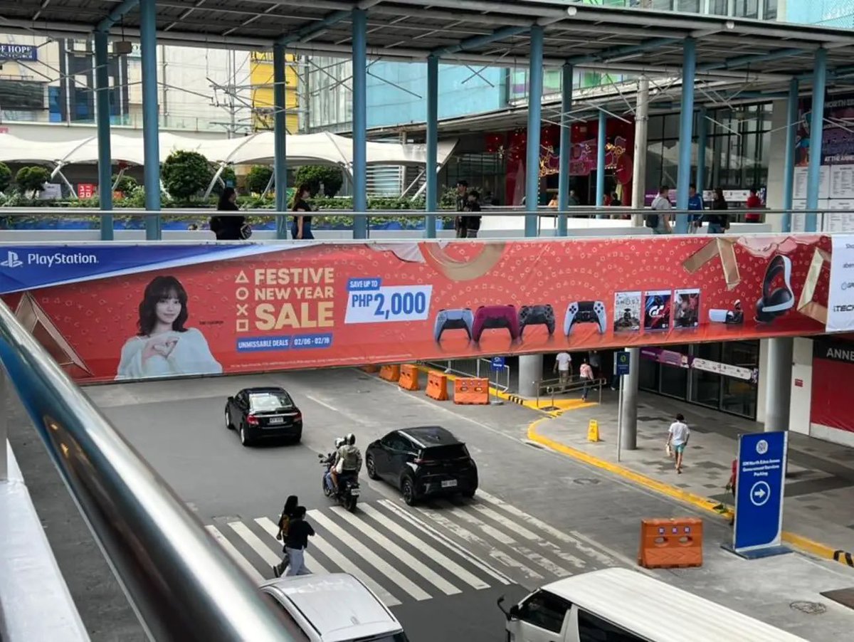 chaewon playstation 5 ads spotted in the phillipines!