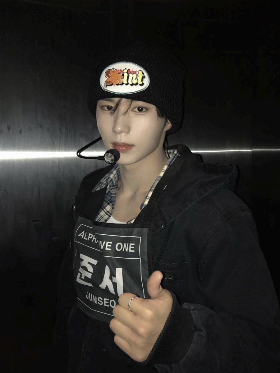 junseoink's tweet photo. Yoon Hyunsuk and Kim Junseo's relationship, a thread; https://t.co/GEQYm8Abzs