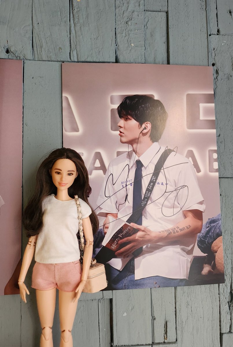 원서야 많이 보고 싶다 
정말 정말 잘 지내고 있기를 바라