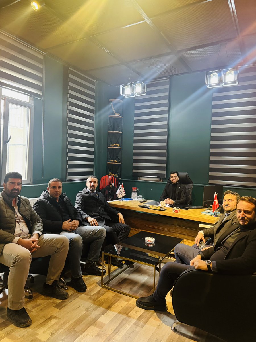 Karaköprü Belediyesi Başkan Yardımcısı Sn. Mehmet Mızrak, İmar Müdürü Sn. Fatih Gülel, Yapı Kontrol Müdürü Sn. Ahmet Bilgin, Yıkım İşleri Müdürü Sn. Abdurrahman Caduk ve Yapı Kontrol Müdürlüğü Saha Şefi Sn. Servet Yıldızsoy, Yönetim Kurulu Başkanımız Sn Reşat Uçan ı ziyaret