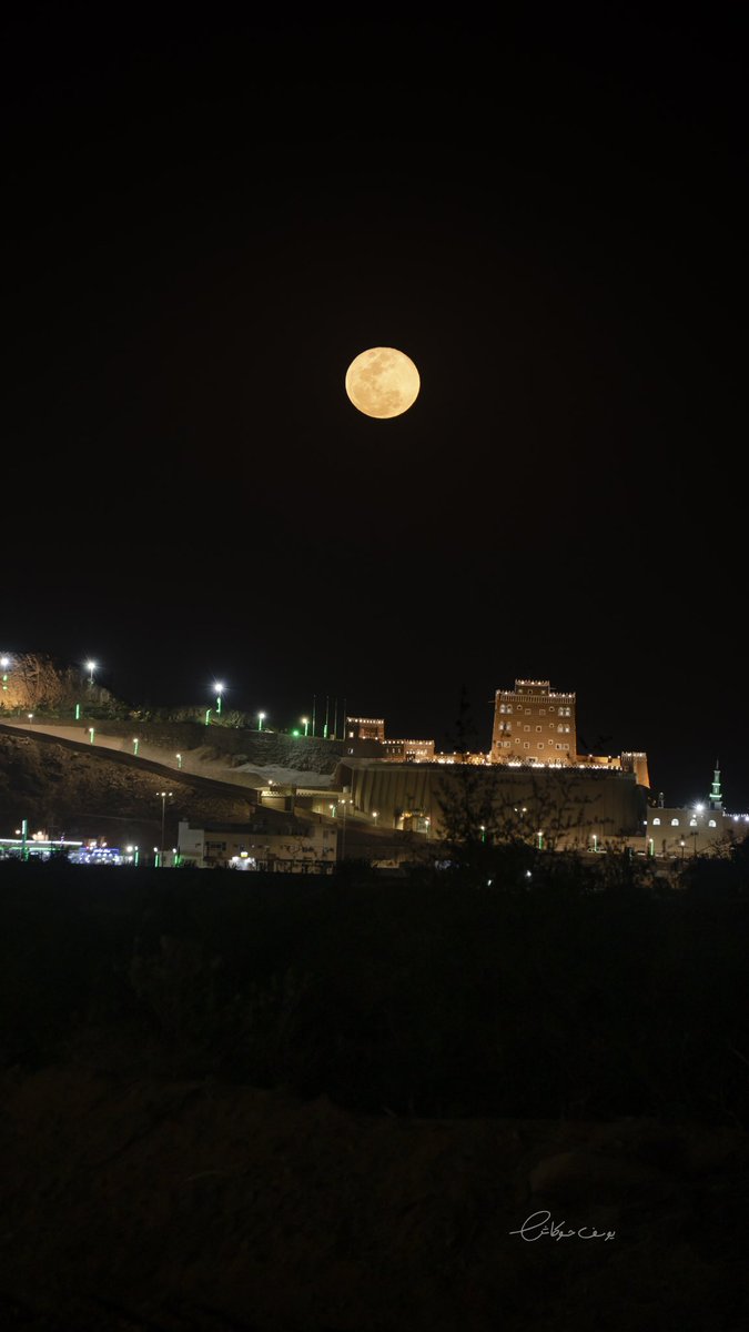 ymmk_drobe's tweet photo. القمر هذا المساء 

فوق قصر العان 

#تصويري #نجران 
#نجران_الان https://t.co/xTYrJkhZOW