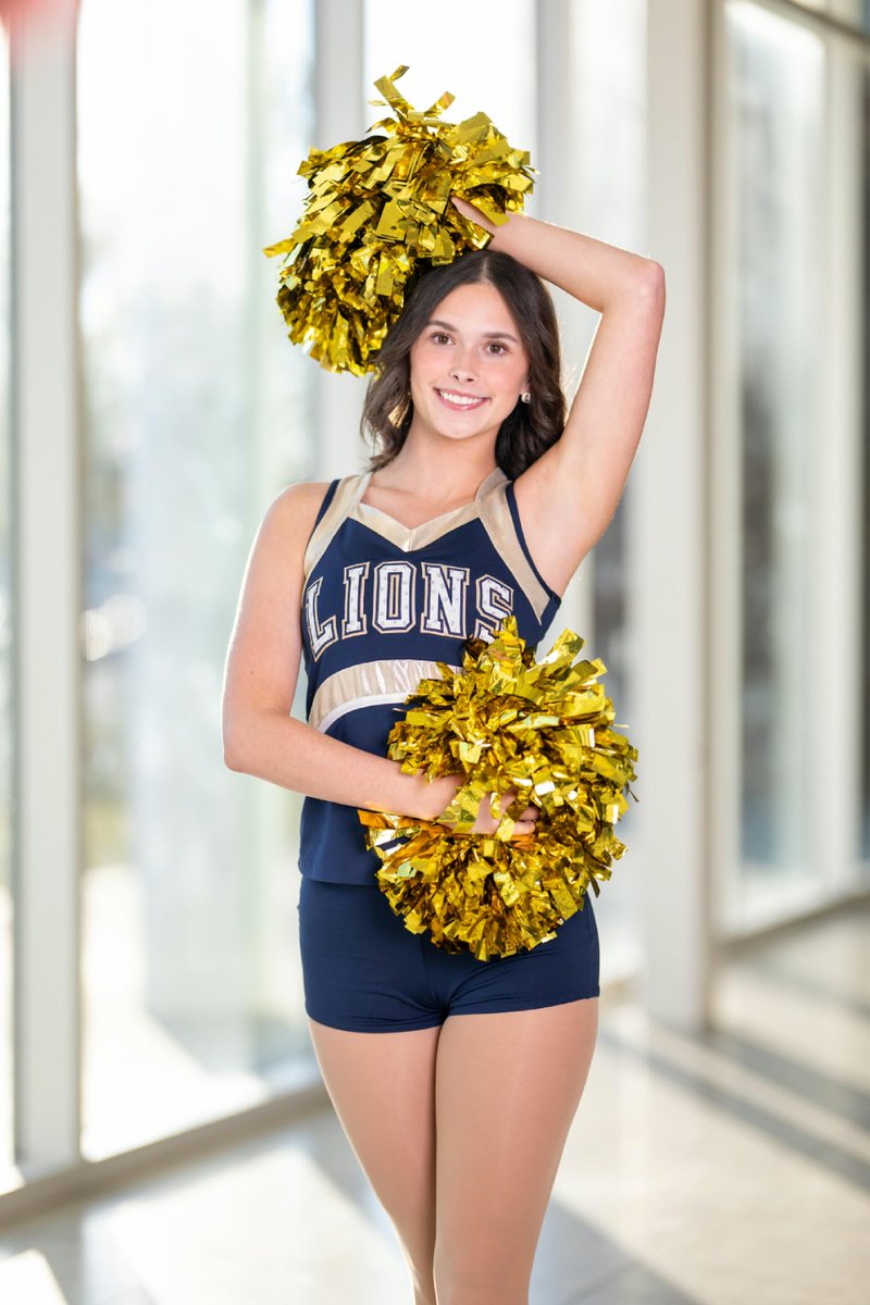 AmyParten32's tweet photo. Media Day pictures are in! 2025-2026 East Texas A&amp;M University Dance Team 💙💛💙 #LDT #ETAMU #Lions https://t.co/ftfUNTltND