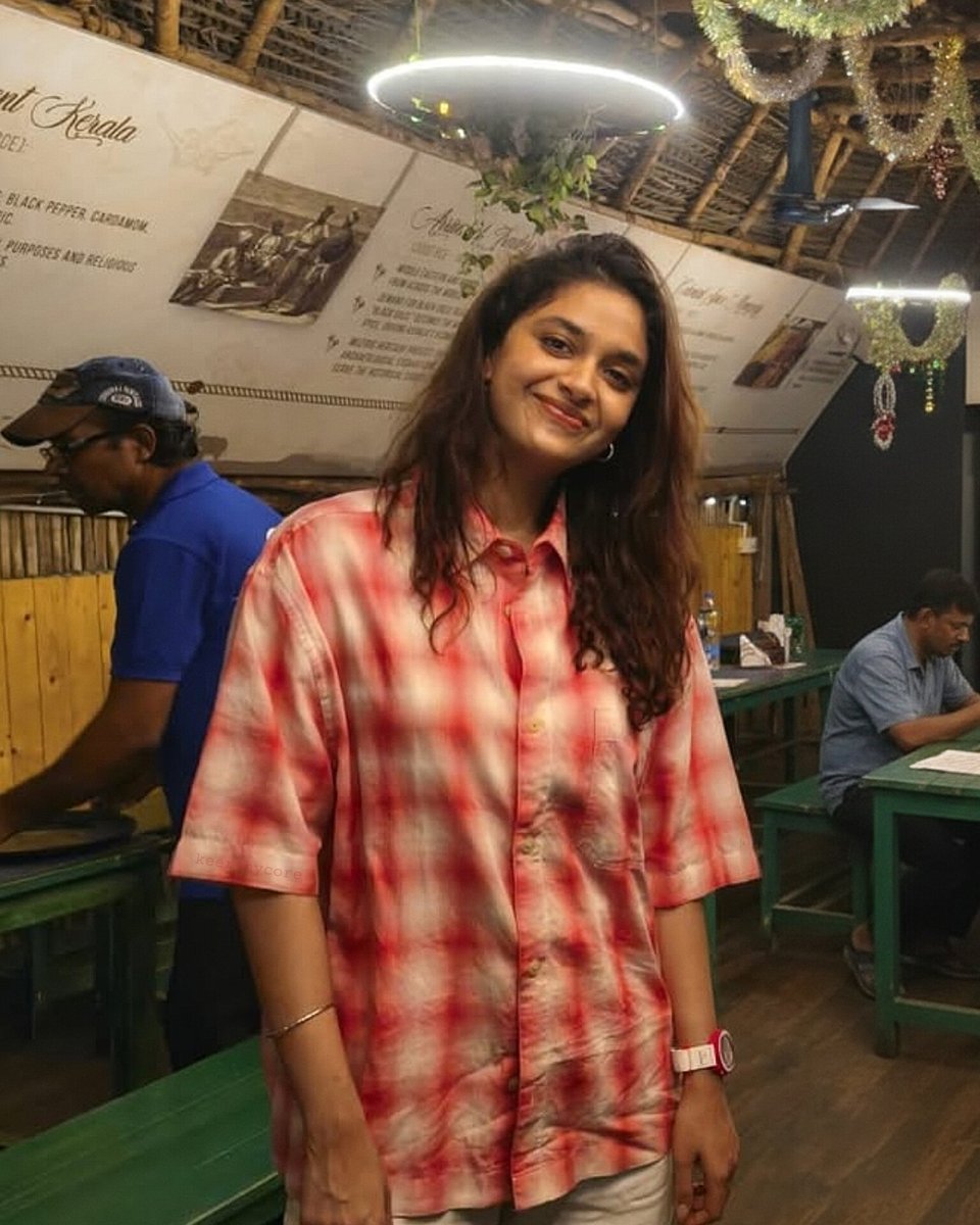 Good night <a href="/KeerthyOfficial/">Keerthy Suresh</a> 😴 
#KeerthySuresh