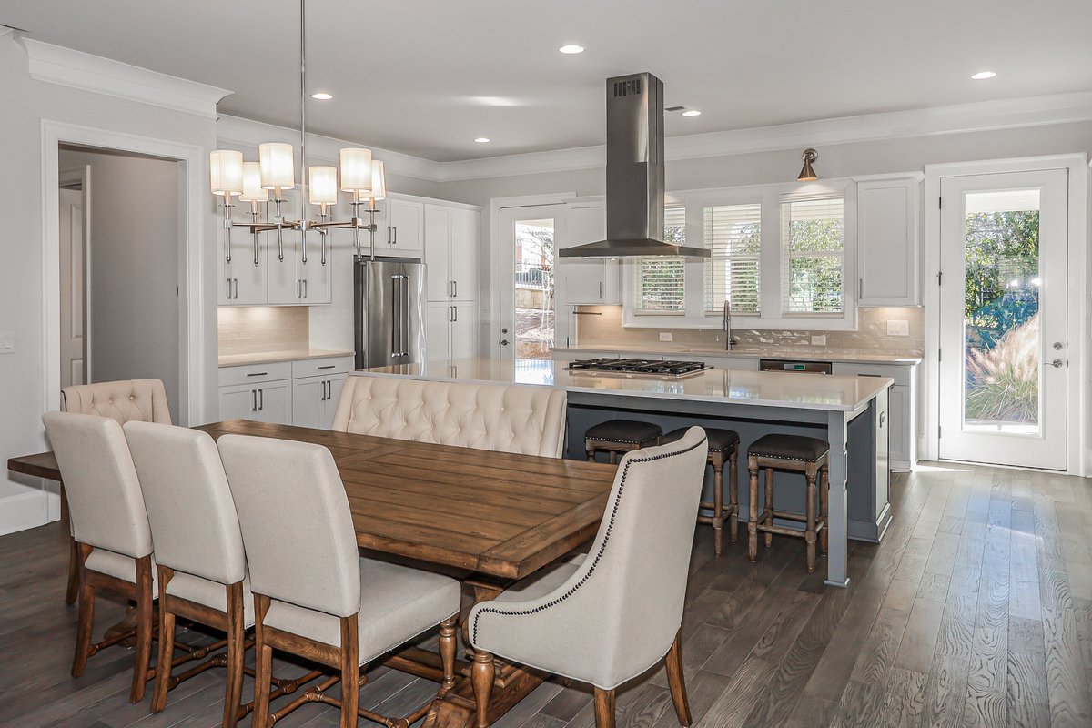 WalilArcherLive's tweet photo. I had the opportunity to photograph this beautiful 4-bed, 4-bath, 3,538 sq ft home listed at $1,299,000.

For bookings go to https://t.co/NXrenpCFfv

#RealEstatePhotography #HomeListing #PropertyPhotos #AtlantaRealEstate #WalilArcherPhotography #ATLRealEstate https://t.co/OjL6hbQGKN