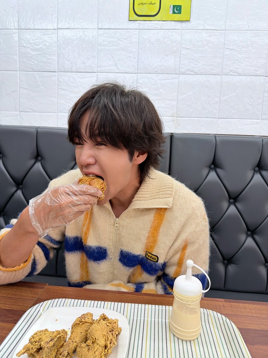 eel135104's tweet photo. 【美韓】チャン・グンソクに投票完了！現在の得票数:1370票
チャン・グンソク「君はどんな時の僕が好きなの？」
人気投票はこちらから↓
 https://t.co/roCx98QWhX #チャン・グンソク #JangKeunSuk #장근석 #チャン・グンソクからのメッセージ https://t.co/C0whxHL3Rf