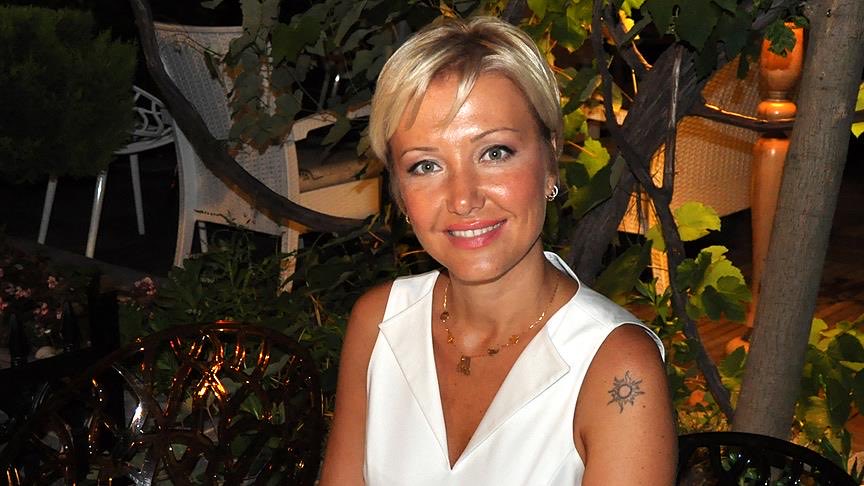 gundem7x24's tweet image. Berna Laçin’den Epstein yorumu:

Erkeklerin en büyük sınavı uçkurlarıyla.

 En zeki denilen adamların rezilliklerine ve zayıflıklarına baktıkça, dünyayı önce erkeklerin egemenliğinden kurtarmak gerektiğine daha çok inanıyorum.