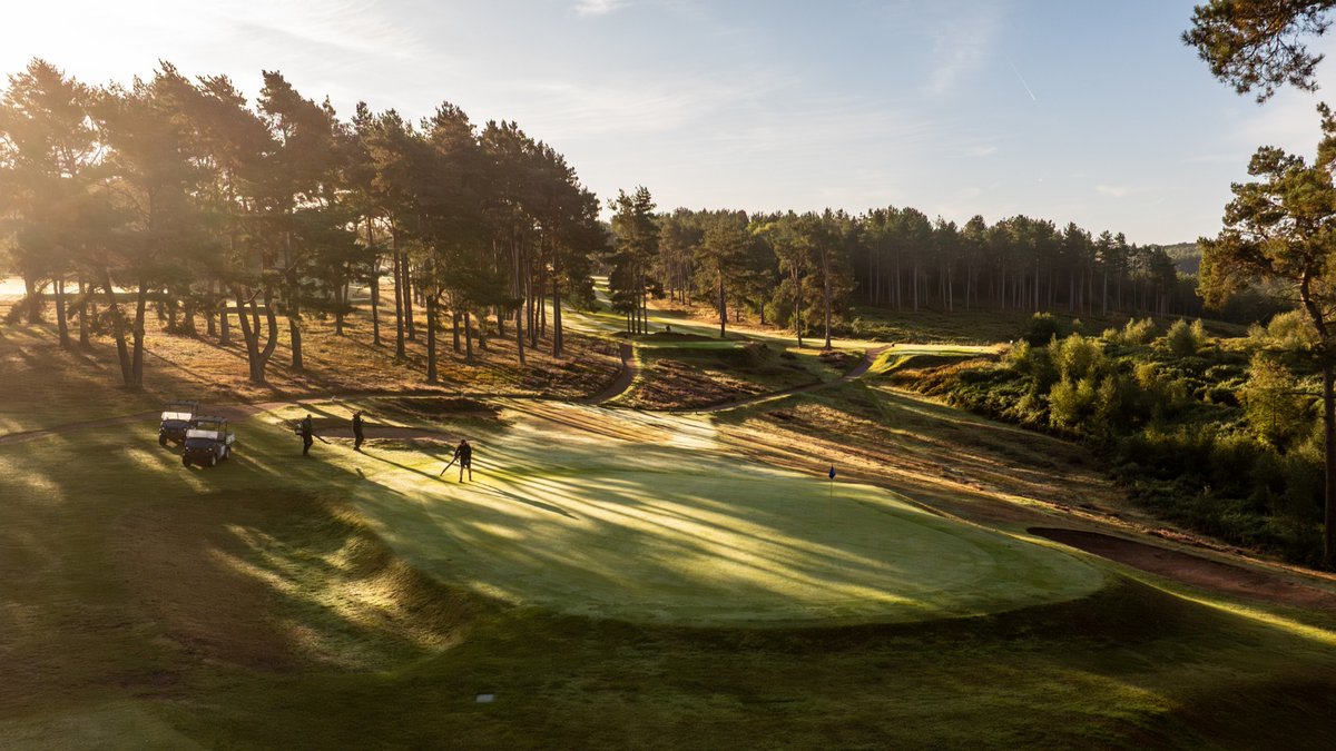 BeauDesertGolf's tweet photo. Maintaining a championship test at the highest level takes real dedication.

Huge thanks to Luke and his team for their continued work preserving the beauty of our historic heathland. https://t.co/VZn7D402YD