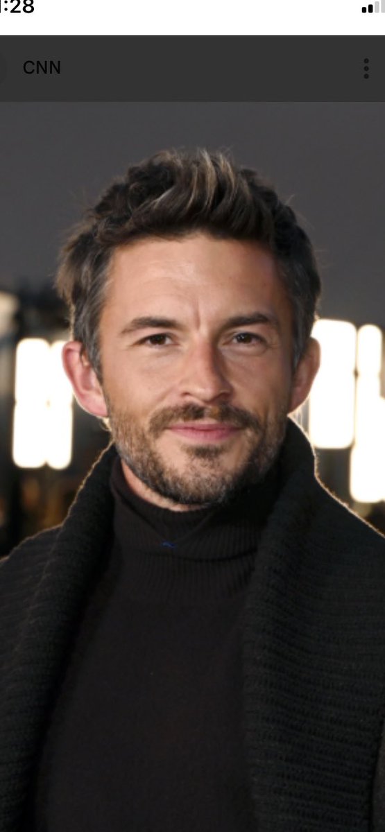 sweetlegend2's tweet photo. @rickygervais CNN just dropped a new image of Alex Pretti: https://t.co/7U06LMuZV6