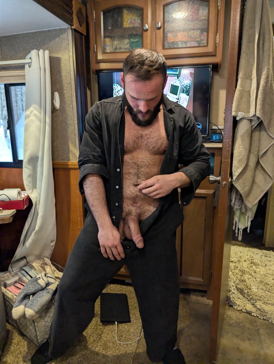 Listentodaddy tweet media