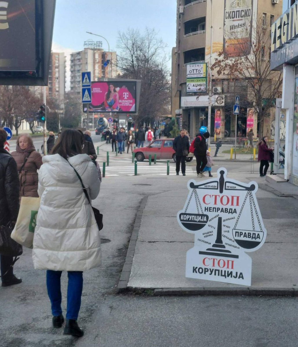 Analytica Think tank tweet media