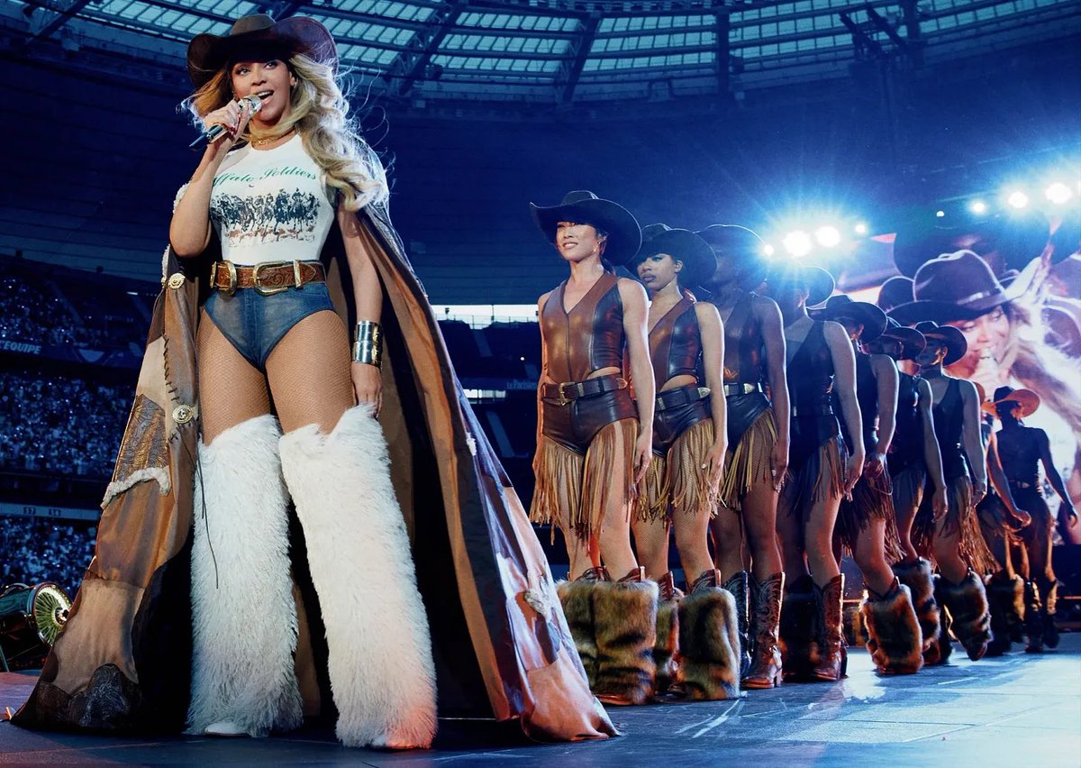 ourhermitage's tweet image. A Good Read!

Needing the Opinion of Celebrities of the State and the World

“People attack artists like Beyoncé for speaking up yet demand that she “read the room.” They want cultural commentary without accountability for the chaos they chase”

“Somewhere along the way, a…