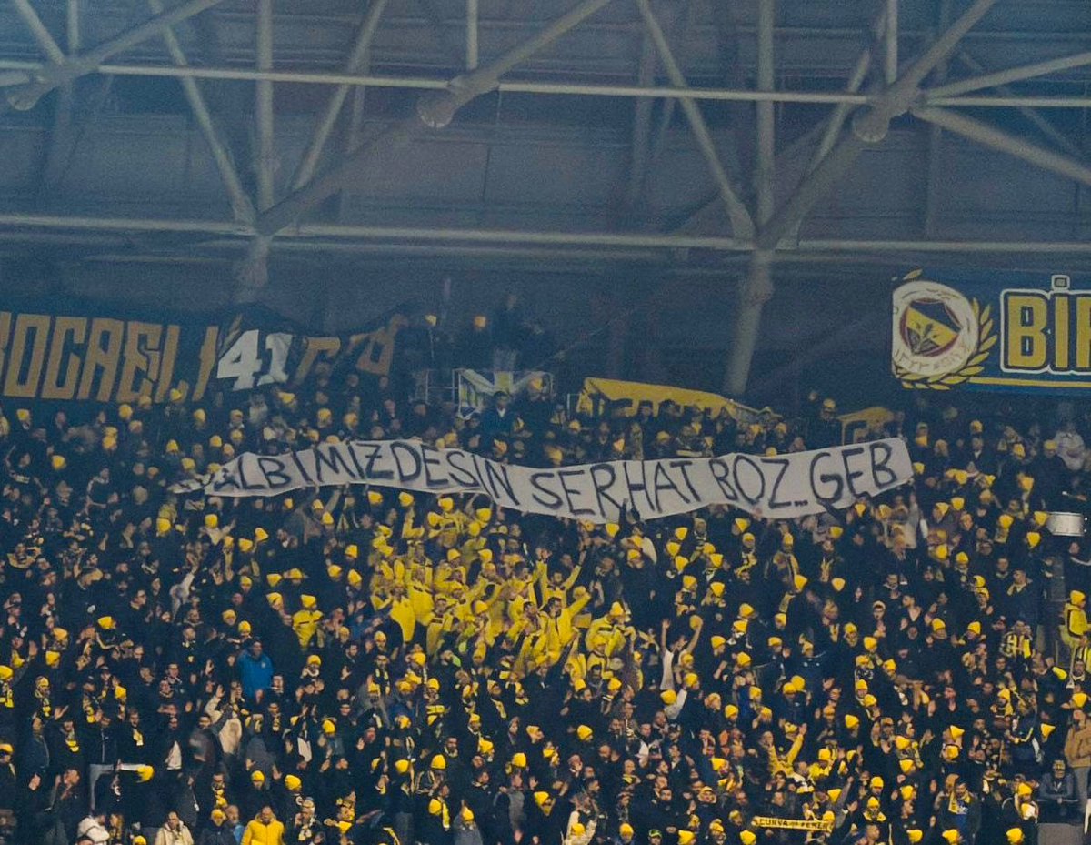KALBİMİZDESİN SERHAT BOZ! 

#GençFenerbahçeliler