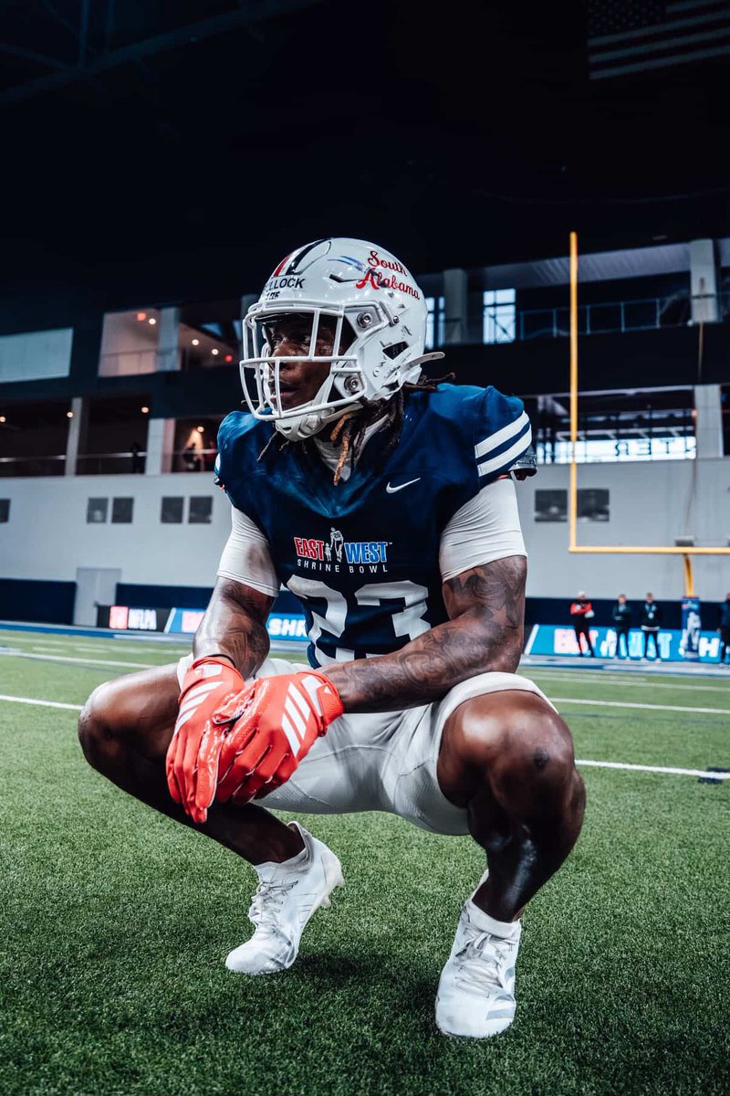 SouthAlabamaFB's tweet photo. A big week for two future #ProJags 🤩

#LSF | @Devinvoisin _ | @Iamkentrel_1 https://t.co/UHEcsZts7K