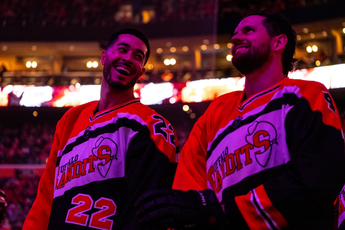 PGreggy's tweet image. Buffalo now has the 3rd-shortest odds to win the #NLLCup at +525 (@coolbetcanada), trailing only Saskatchewan (+400) and Vancouver (+450).

Is now the time to buy low on the Bandits?

📸:Caroline Sherman/NLL