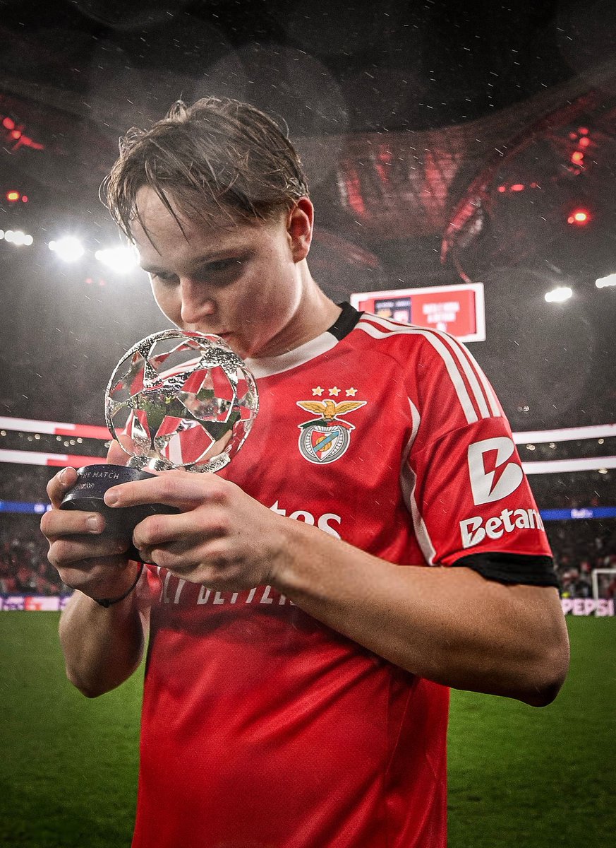 cant_ferencias's tweet image. 🚨🔵⚫ Andreas Schjelderup pode sair do Benfica ainda hoje.

O Club Brugge surge como destino possível nas próximas horas.

⏰ Último dia de mercado — situação em desenvolvimento. 👀

#Benfica #Schjelderup #ClubBrugge #DeadlineDay #Transferencias