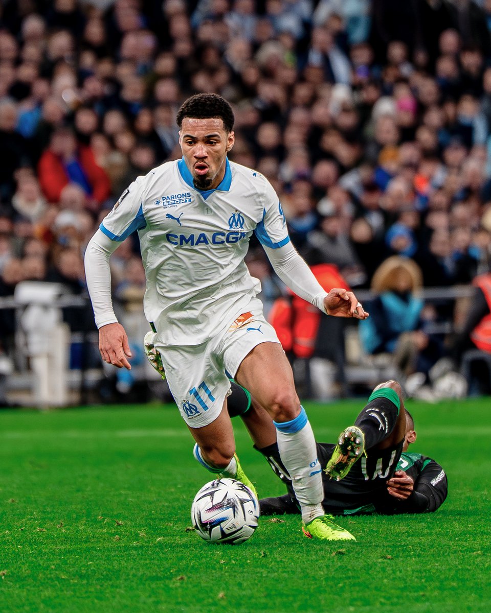 Beye13's tweet image. 🎙️ Mikel Arteta sur le prêt de Ethan Nwaneri (18 ans) à l'OM

« On a pris la décision de prêter Ethan Nwaneri. Maintenant ce que j’aimerais voir de lui, c’est qu’il marque ce but tous les trois jours. Mais il va jouer beaucoup de minutes avec une exposition dont il avait besoin…