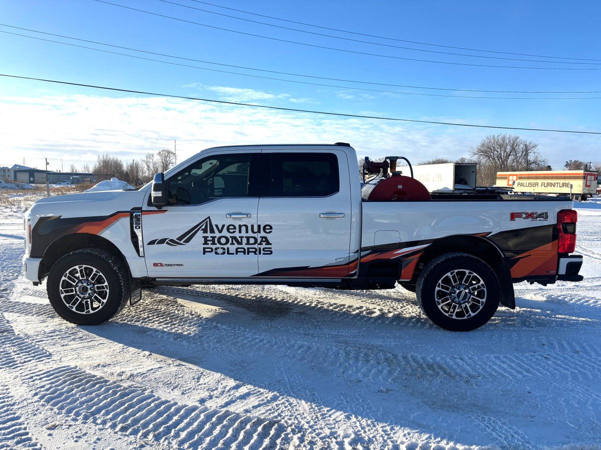 ProimageSigns1's tweet image. Another head-turning wrap added to the @AveHondaPolaris fleet! Bold style meets unbeatable performance. #fleetgraphics #truckwraps
