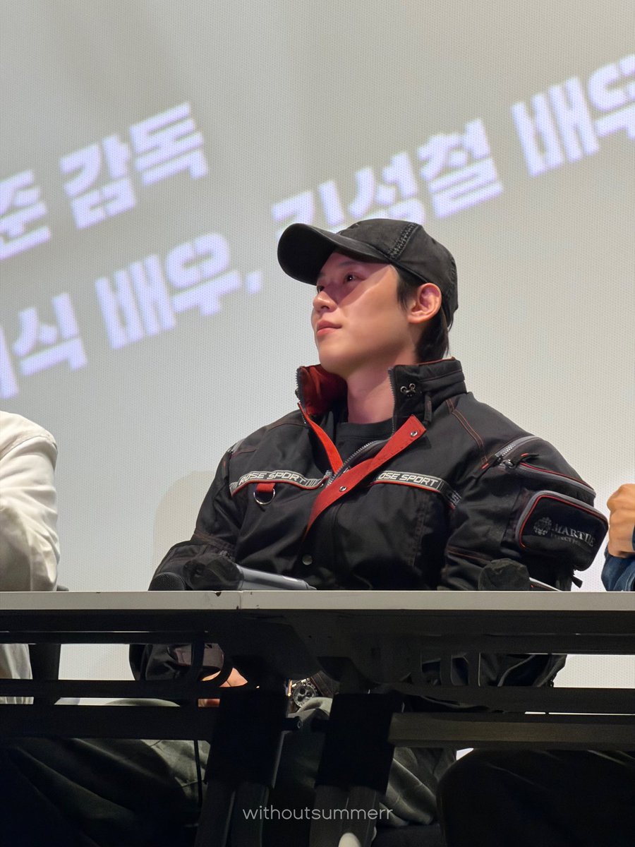 여름◝✩ tweet media