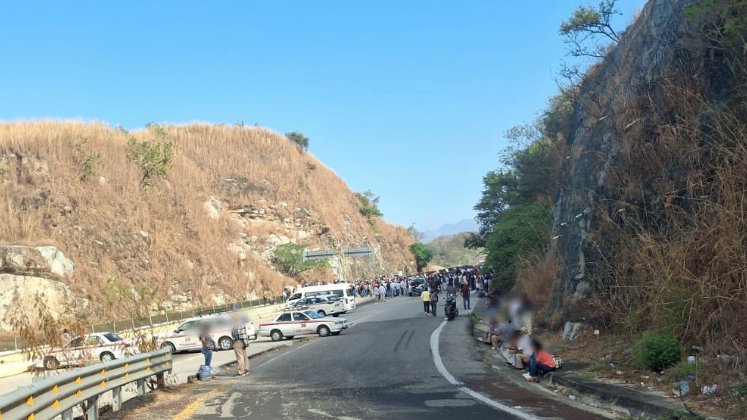 TomePrecauciones en #Guerrero continua cierre total de ...