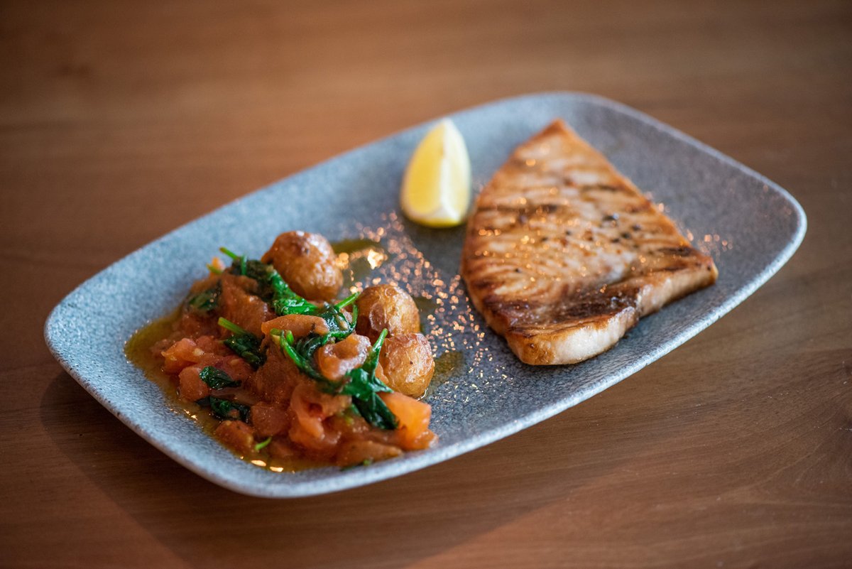antalyaLondon's tweet photo. 🐟 Enjoy our succulent grilled fish, a perfect blend of flavors at Antalya Restaurant London in Holborn! Dive into deliciousness today. Reserve now! 🌟 #AntalyaRestaurant #TurkishCuisine #LondonEats https://t.co/yxelRfN8c8