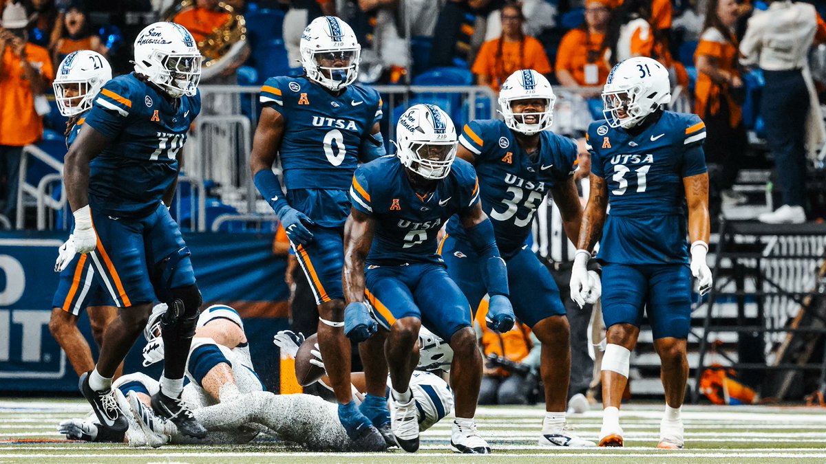 Blessed to receive an offer from UTSA <a href="/HunterRittimann/">Hunter Rittimann</a>  <a href="/CoachShavers/">Marcus Shavers</a> <a href="/CoachHitchens1/">Charles Hitchens</a> <a href="/Coach_Weilnau/">Trammell Weilnau</a> <a href="/KoachMak/">Corey McDonald M.S Ed.</a>