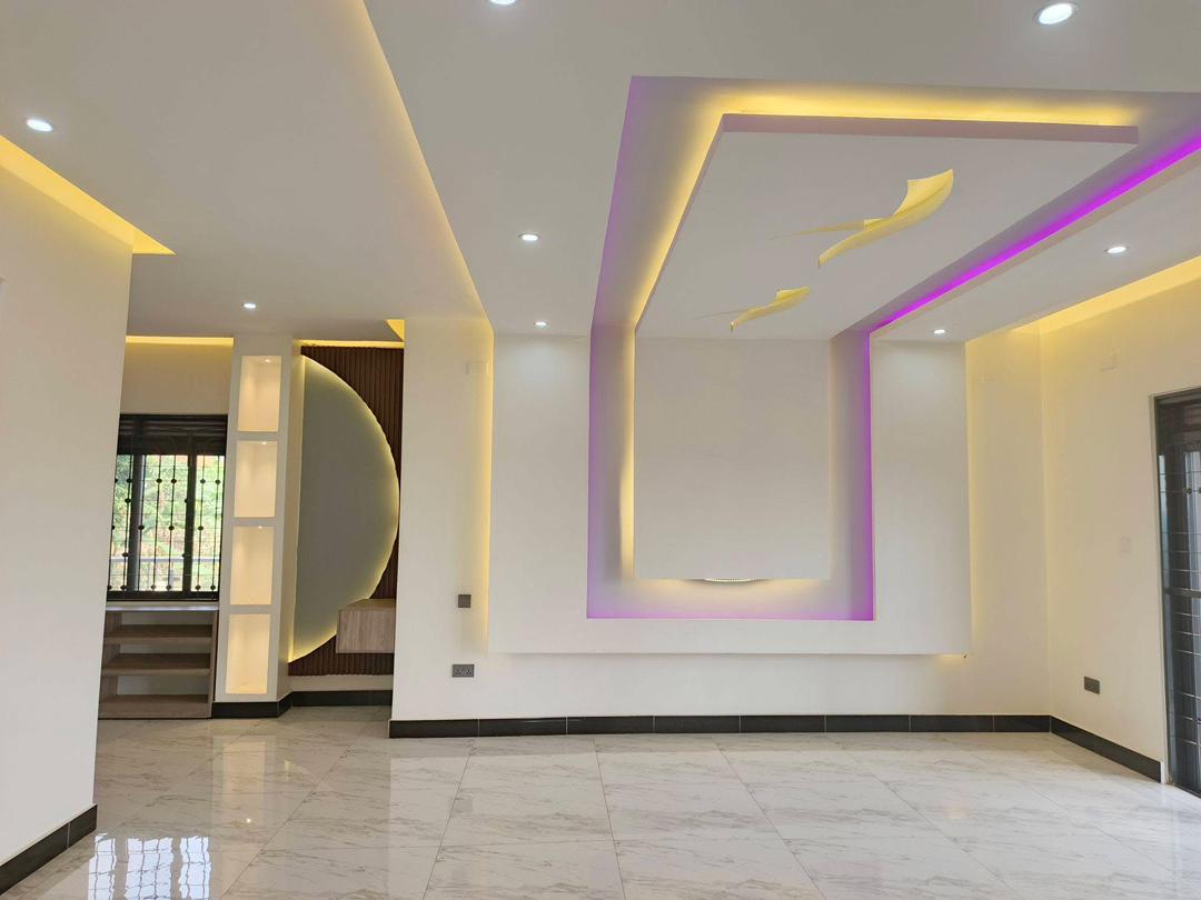 shukranproperty's tweet photo. BRAND NEW 5 BEDROOM HOUSE FOR SALE
Located at Kira, near Kampala
5 spacious bedrooms 5 bathrooms modern Kitchen
VIP neighborhood for secure & peaceful living
PRICED AT #650M UGX
0706592177
#UgandaRealEstateDeals #KiraHomes #UgandaHomesForSale https://t.co/0ZZw2nB73O